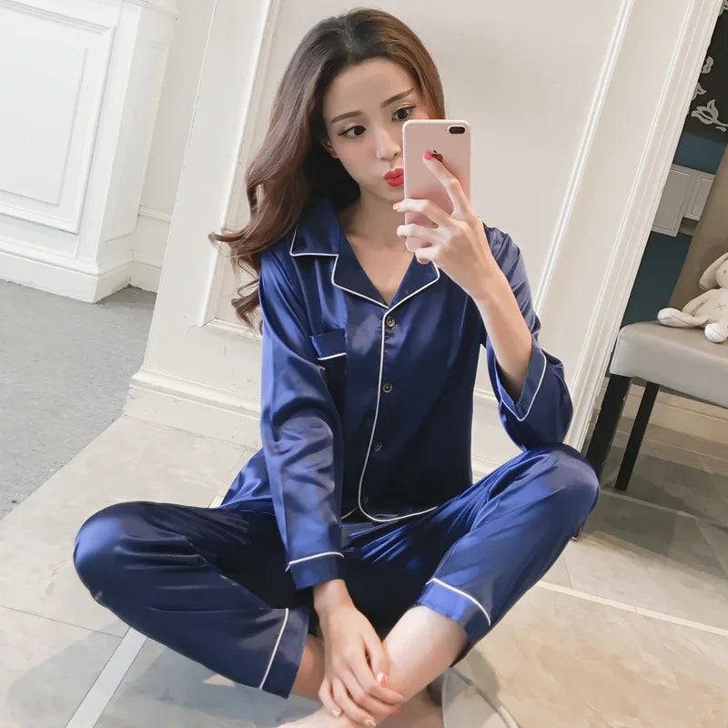 Women's Silk Pajama Set - Long Sleeve Ice Silk Sleepwear with Cardigan