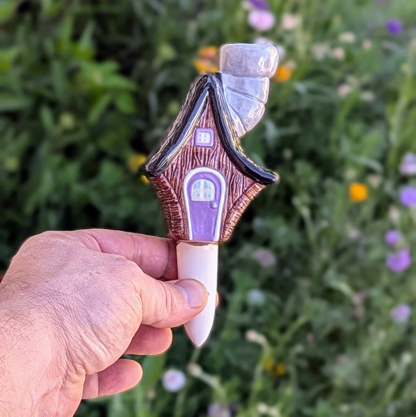 House Plant Watering Spike – Adorable Home-Shaped Self-Watering Tool