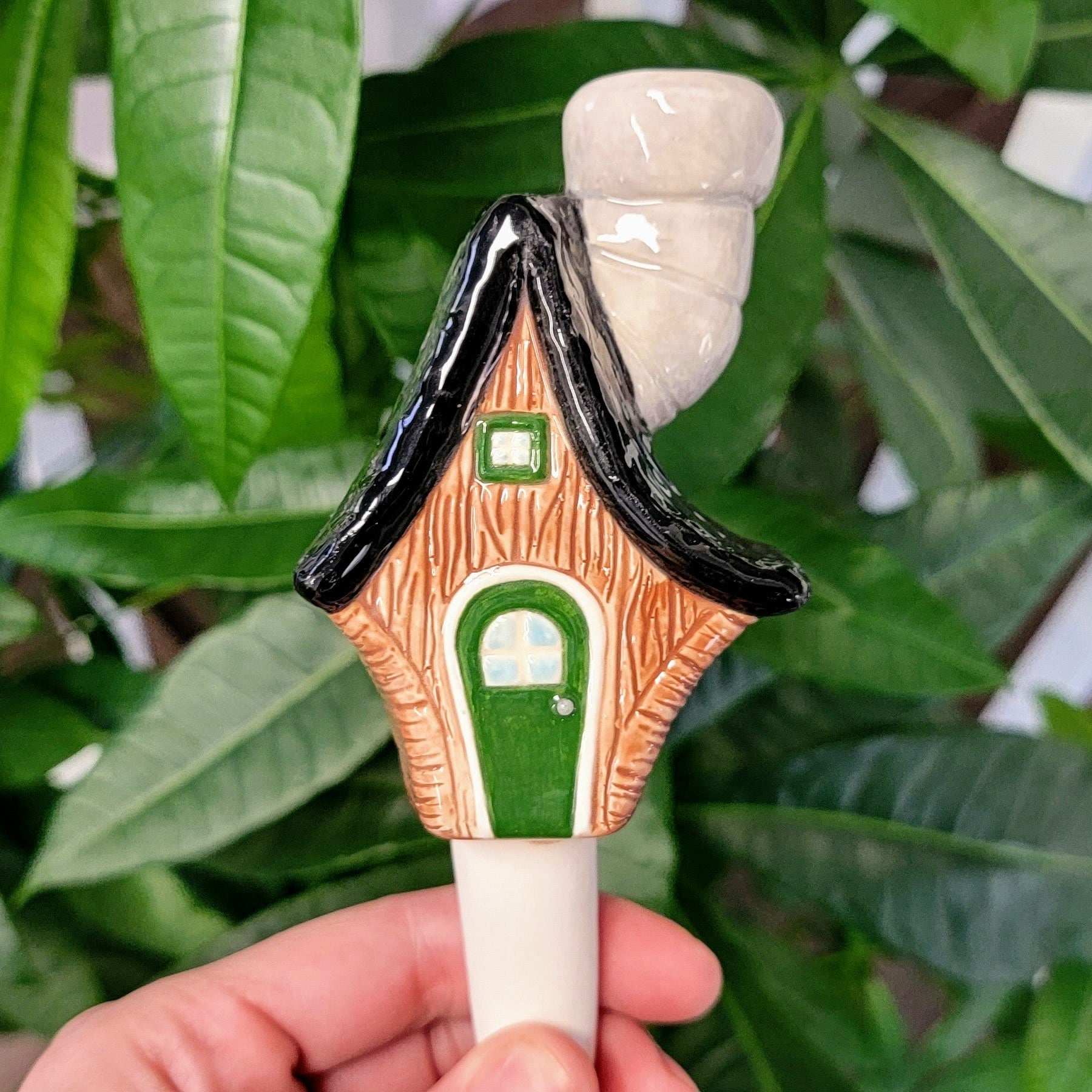 House Plant Watering Spike – Adorable Home-Shaped Self-Watering Tool