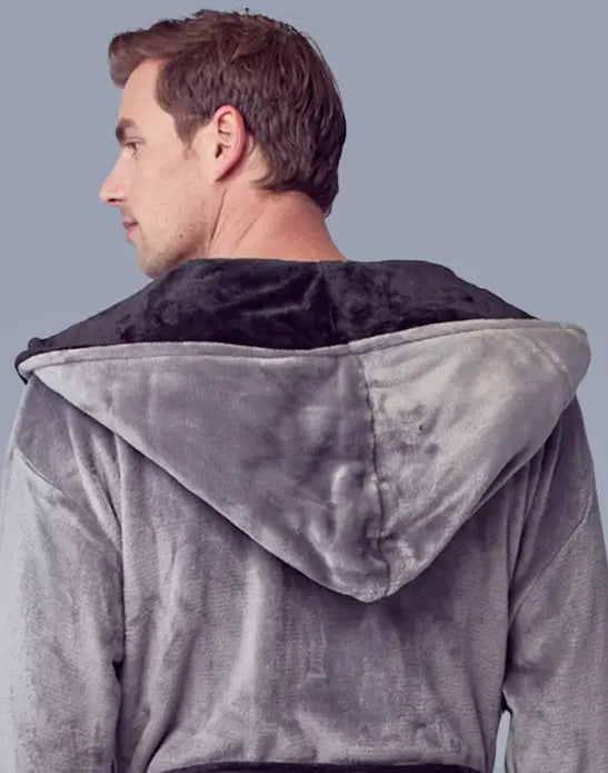Men's Plush Hooded Robe: Ultra-Soft Comfort & Warmth
