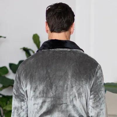 Cozy Men's Plush Robe: Built for Comfort, Lasting Quality