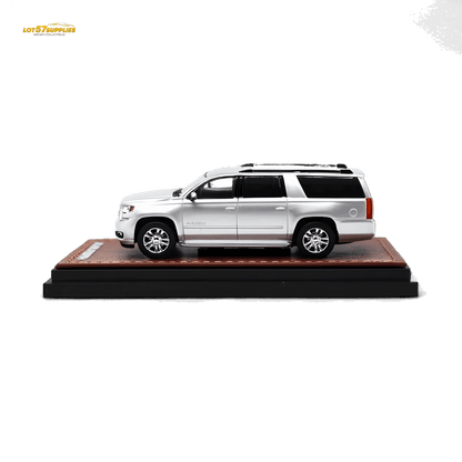 GOC Chevrolet Suburban 2015 - Silver 1:64