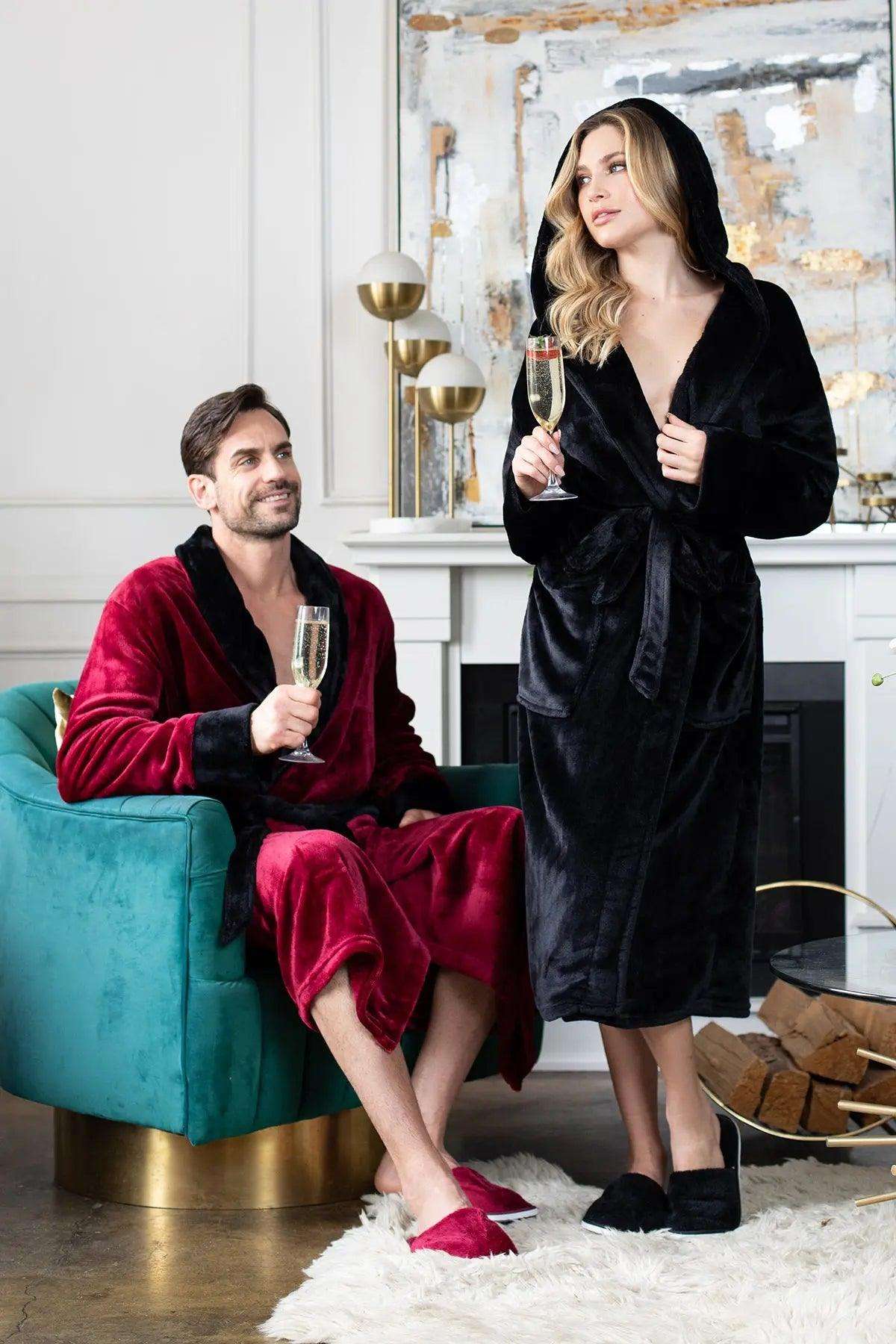 Cozy Men's Plush Robe: Built for Comfort, Lasting Quality