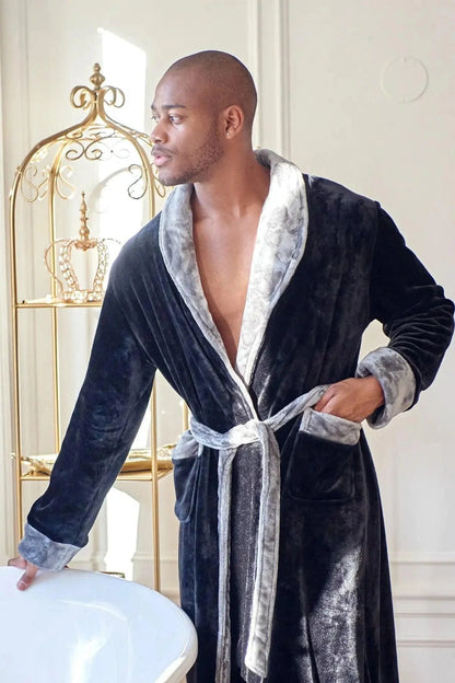 Cozy Men's Plush Robe: Built for Comfort, Lasting Quality