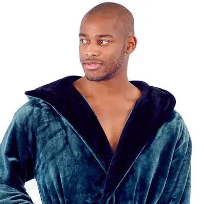 Men's Plush Hooded Robe: Ultra-Soft Comfort & Warmth