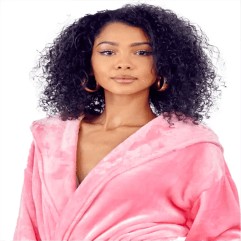 Women's Plush Hooded Robe: Spa Comfort at Home