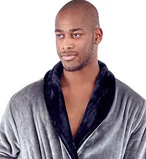 Cozy Men's Plush Robe: Built for Comfort, Lasting Quality