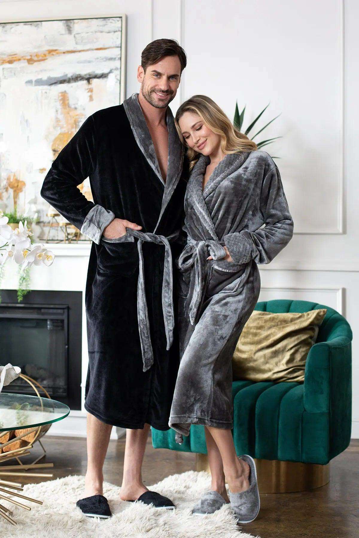 Cozy Men's Plush Robe: Built for Comfort, Lasting Quality
