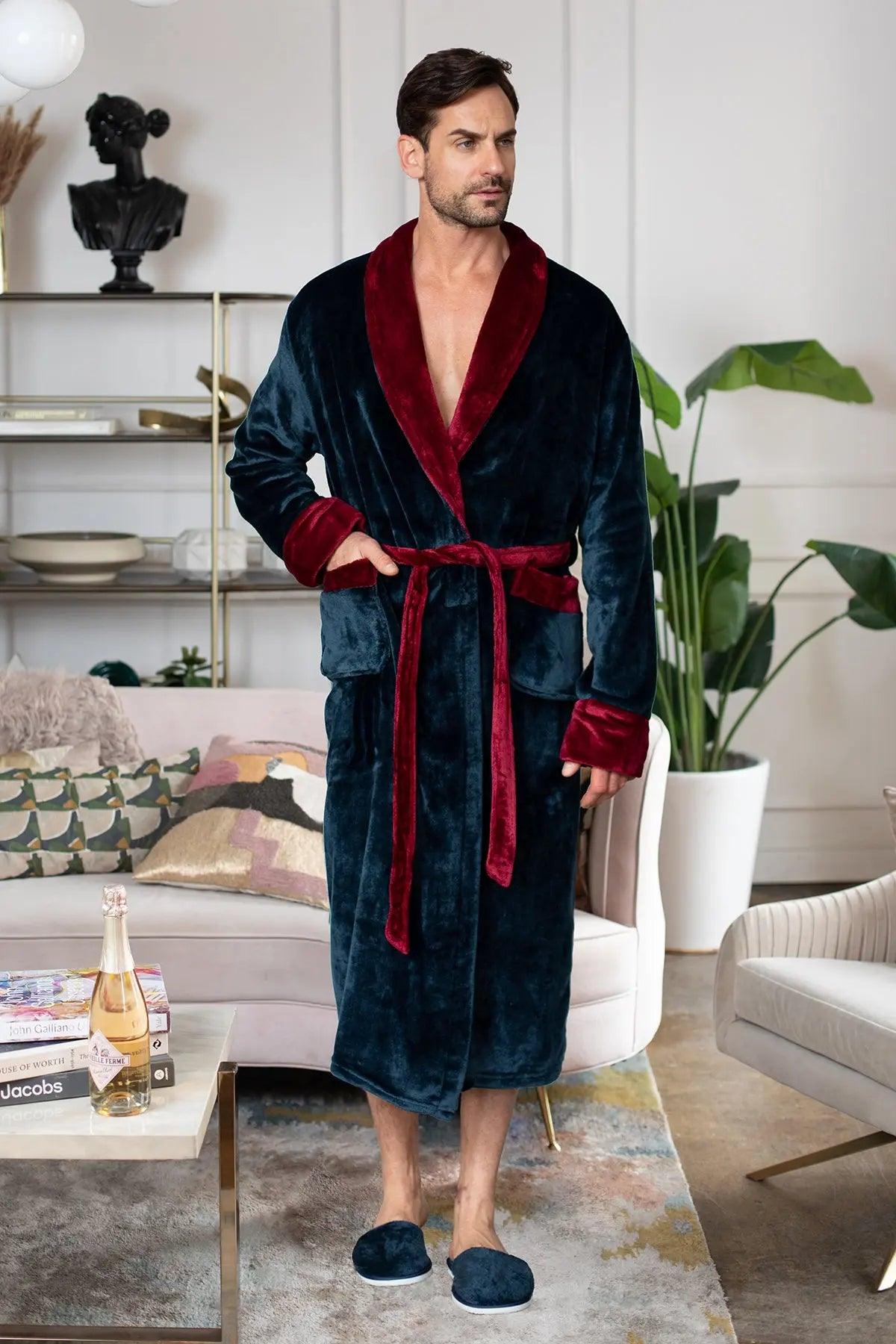 Cozy Men's Plush Robe: Built for Comfort, Lasting Quality