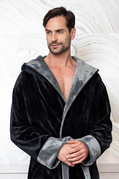 Men's Plush Hooded Robe: Ultra-Soft Comfort & Warmth
