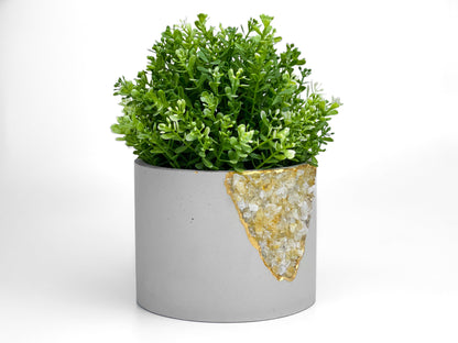 Raw Citrine Geode Concrete Planter
