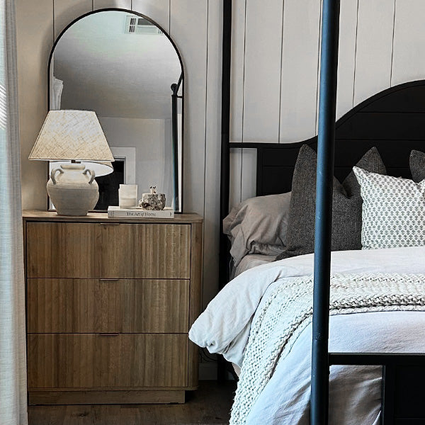 Artisan Inspired Round Table Lamp – Handcrafted Farmhouse Style Accent Lighting
