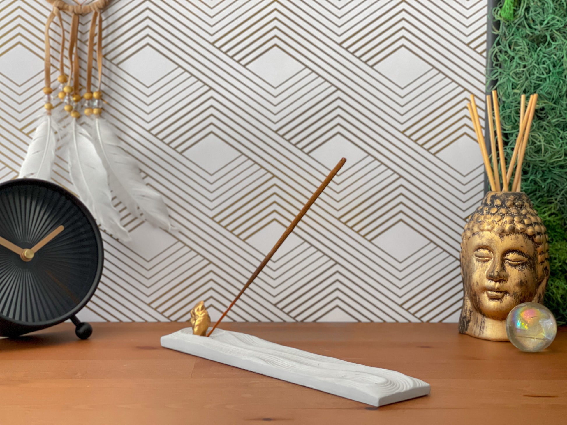 Wave Concrete Incense Holder – Handmade Modern Minimalist Burner