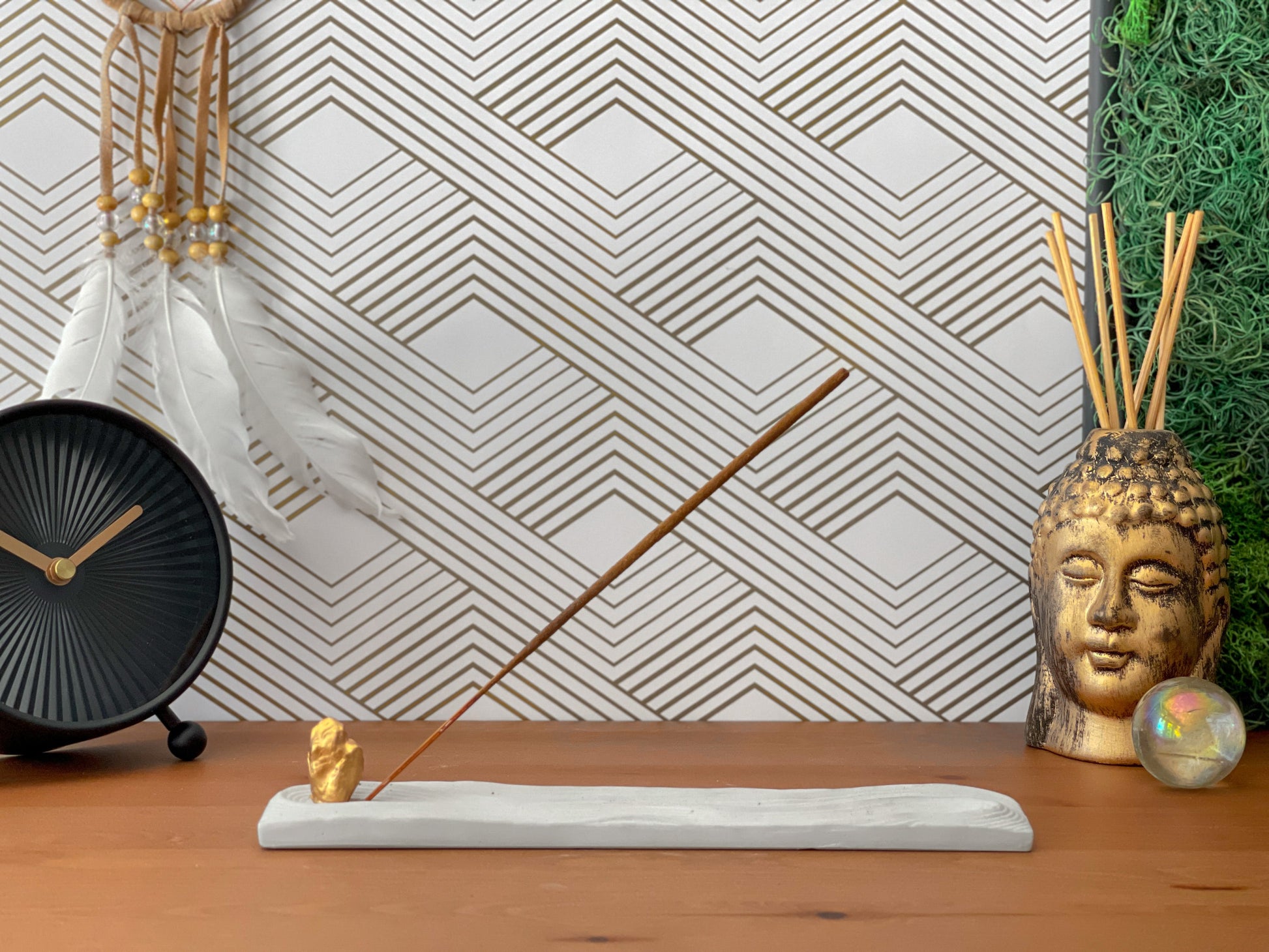Wave Concrete Incense Holder – Handmade Modern Minimalist Burner